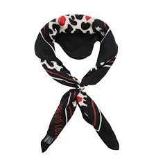 Pañuelo Animal Print Las Oreiro