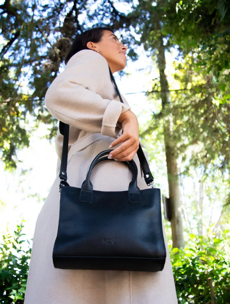 Bandolera de Cuero Negra