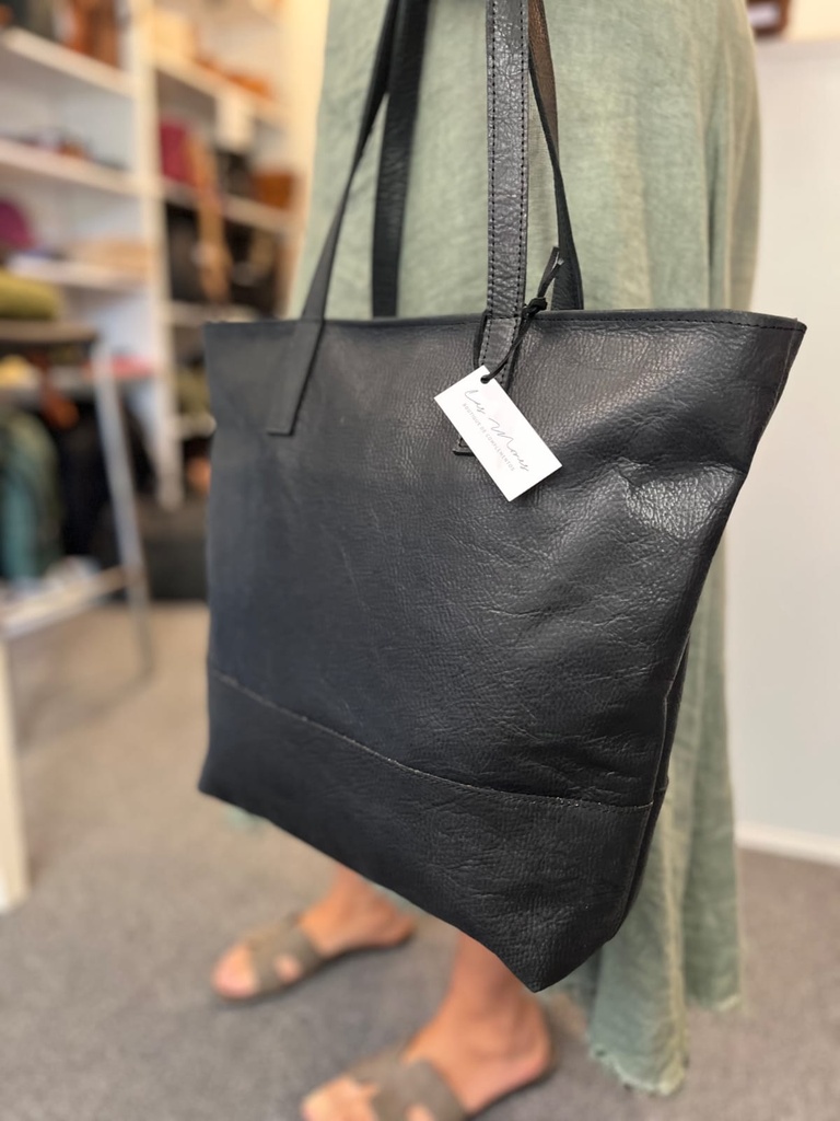 Cartera Tote c/cierre Cuero Las Mones 