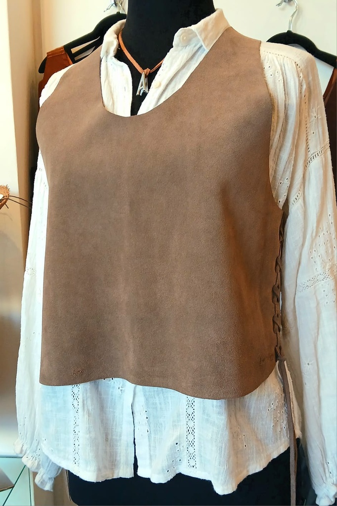 Chaleco Cuero Pechera Las Mones