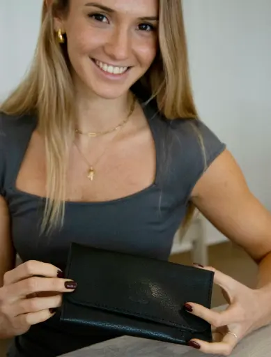 [MV Hanna] Billetera de Cuero Geor